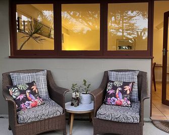Avalon beach Apartment - Avalon - Sala de estar