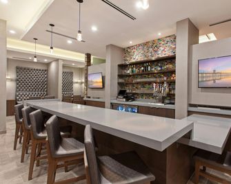 SpringHill Suites by Marriott Huntington Beach Orange County - Huntington Beach - Bar