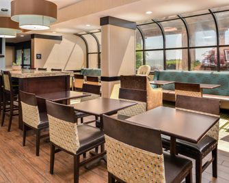 Hampton Inn Staunton - Staunton - Restaurante