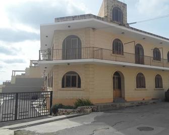 Feluka Court Apartments - Għajnsielem - Edifici