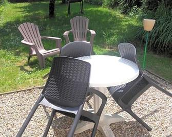 Chambres La Guéjaillière - Beaumont-Pied-de-Bœuf - Patio