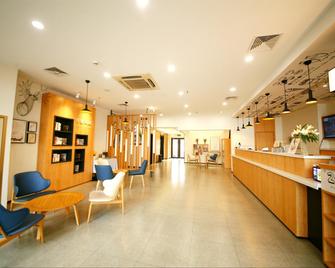 Hanting Express Weifang Department Store - Weifang - Habitación