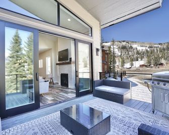 Hot Tub, Modern Home, Close to Silverton! - Rico - Balcón