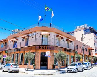 Voa Hotel Rezende - Lambari - Gebouw