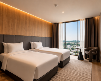 Milton Hotel - Buri Ram - Спальня