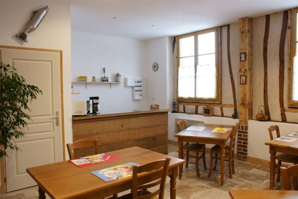 La Grange - Tœufles - Salle à manger