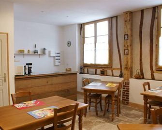 La Grange - Tœufles - Salle à manger