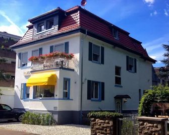 Hotel Neuhöfer am Südpark - Bad Nauheim - Building