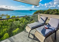 Waves 6 Breathtaking Ocean Views - Hamilton Island - Balkon