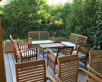 La Suite Eglantine Suite Superior Garden Vue - Саррбур - Патіо