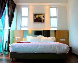 906 Premier Hotel - Malacca - Bedroom