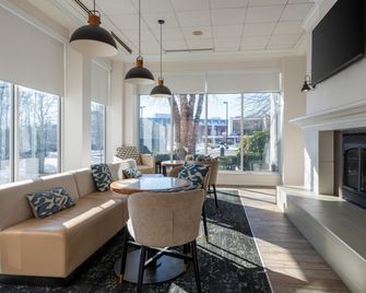 Hilton Garden Inn Auburn Lewiston Riverwatch - Auburn - Lobby