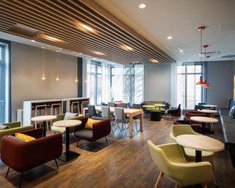 Holiday Inn Express Rosenheim - Rosenheim - Restaurant
