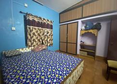 Shreyas - Authentic Mangalore Homestay(2bhk House) - Mangalore - Bedroom