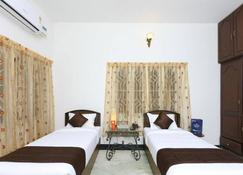 Crazy Homes stay-Perungudi,Chennai - Chennai - Schlafzimmer