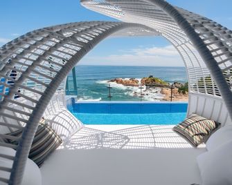 Exit Full Villa - Yeongdeok - Piscina