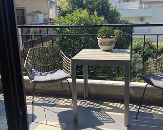 Nice, spacious and bright apartment in Thermi, Thessaloniki. - Thermi - Balkon