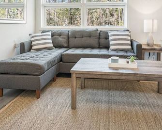 Dauphin Island Condos Near the Beach - Unit 2 - Dauphin Island - Living room