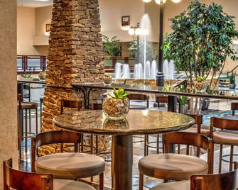 Radisson Hotel Fort Worth Fossil Creek - פורט וורת' - בר