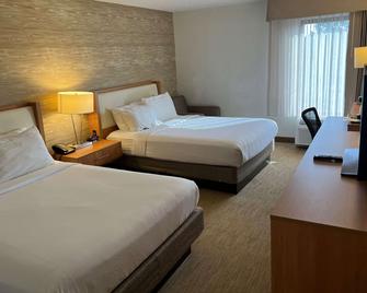 Sleep Inn & Suites - Memphis - Bedroom