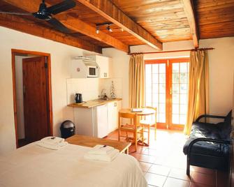Wilgewandel Holiday Farm & Day Restaurant - Oudtshoorn