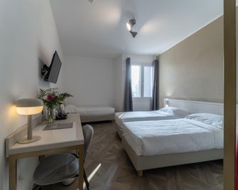 Hotel Donatello Modena - מודנה