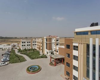 Hotel Bodhi Redsun - Siddharthanagar - Building