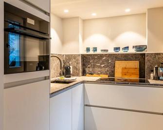 Huswell - Bright apartment with terrace in heart of Ghent - Ghent - Kitchen
