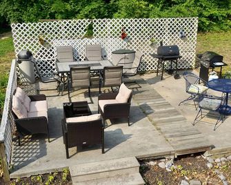 Keystone Cottages Unit 3 - Gilbertsville - Patio