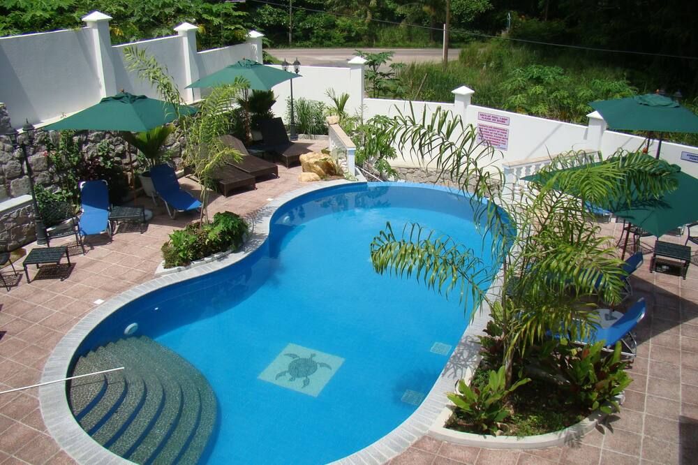 Hanneman Holiday Residence - Beau Vallon - Pool