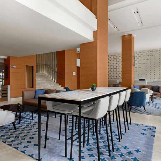 Courtyard by Marriott Bangkok image 1