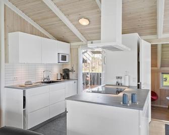 Holiday Home Kragevej - Hirtshals - Kitchen