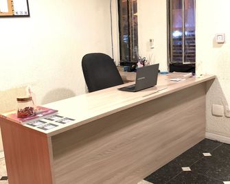 Mec Office Hostel - Niterói - Front desk