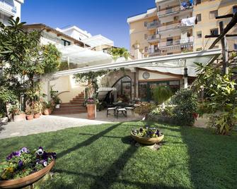 Angiolina Relais - Sorrento - Patio