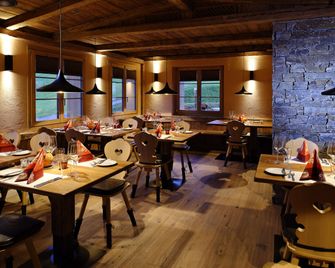 Aspen Alpin Lifestyle Hotel - גרינדלוואלד - מסעדה
