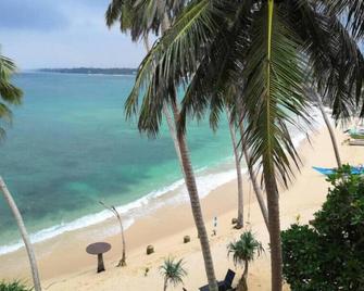 Cool Beach Hotel - Hikkaduwa - Strand