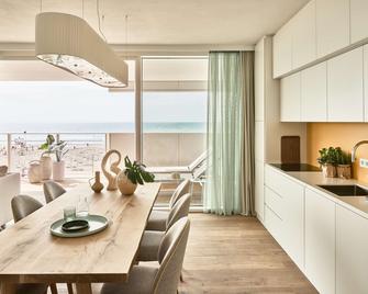 فندق وسبا فالكينستاينير جيسولو - جيسولو - غرفة طعام