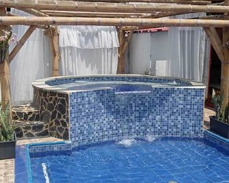 Entre Guaduas - Filandia - Pool