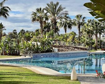 Motril Apartment w Pool - Motril - Piscine