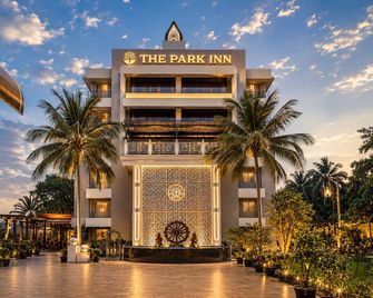 The Park Inn - Jhārsuguda - Building