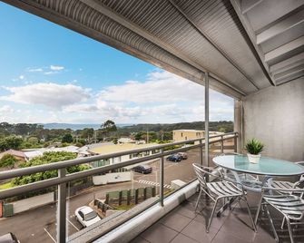 Horizon Holiday Apartments - Narooma - Balcony