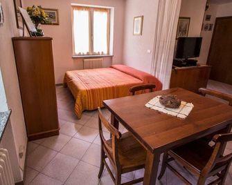 B&B Verger Plein Soleil - Saint-Pierre - Eetruimte