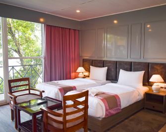 La Das Treetops - Kurseong - Bedroom