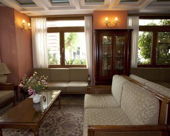 Hotel Katerina - Athens - Living room