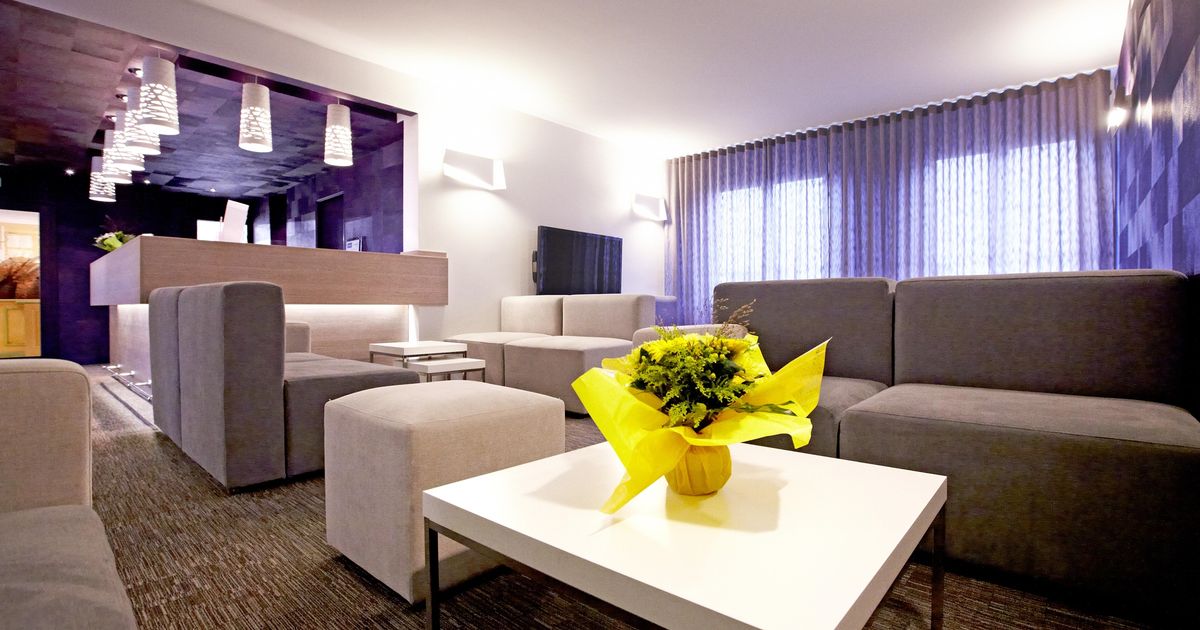 kyriad-valence-nord-bourg-l-s-valence-hotelscombined