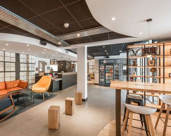 Campanile Prime - Chartres Centre Gare Cathédrale - Chartres - Area lounge