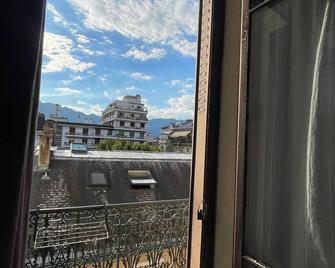 Authentic by Balladins, Le Carré d'Aix - Aix-les-Bains - Balcón
