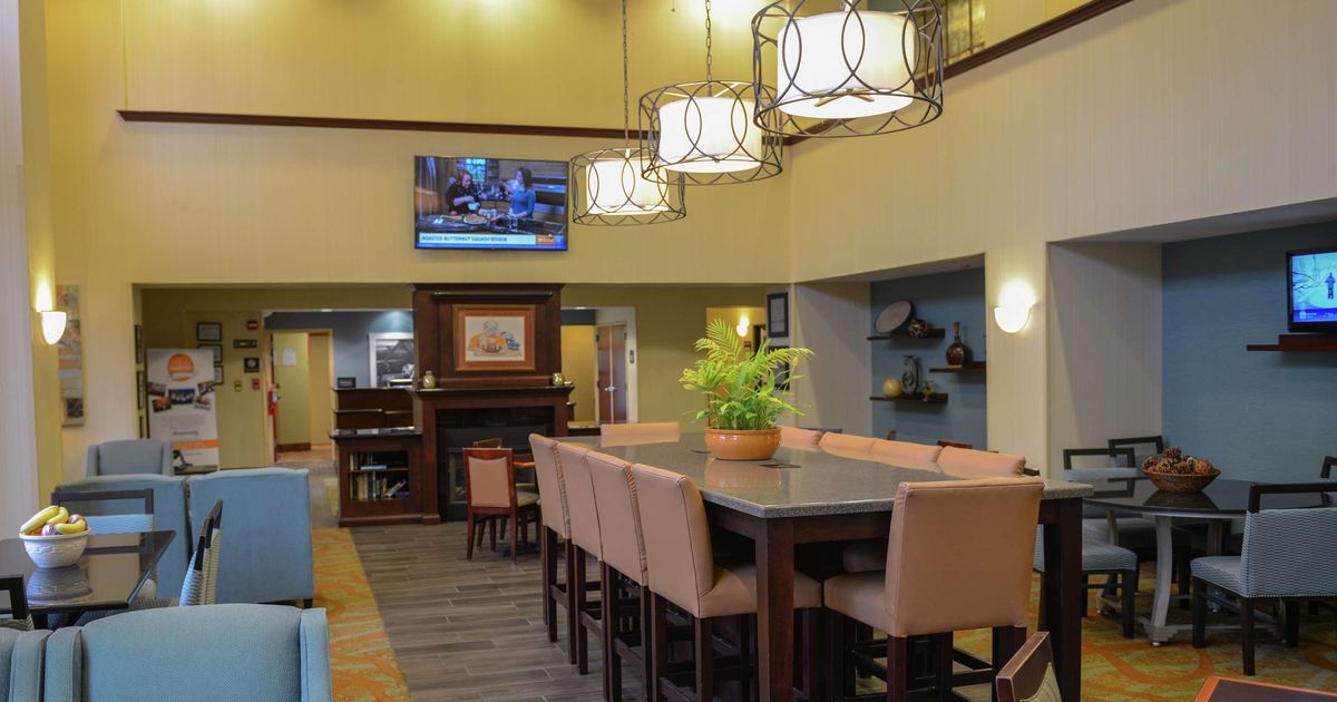 Hampton Inn & Suites Knoxville/North I75 à partir de 107 €. Hôtels à