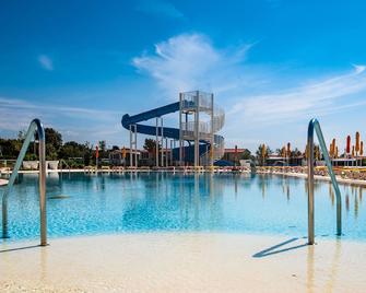 Kazela Apartments - Medulin - Pool