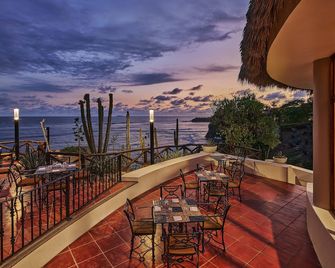 Family Selection at Grand Palladium Vallarta Resort & Spa - Bahia de Banderas - Balcón